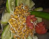 अंकुरित सलाद (ankurit salad recipe in Hindi) रेसिपी चरण 1 फोटो