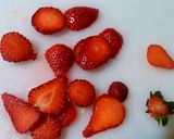 Une image de l'étape 1 de Un petit fraisier a la mousse au chocolat.