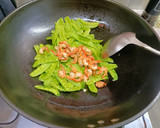 澎湖火燒蝦炒碗豆(簡單料理)的食譜步驟3照片