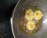 आलू साबू वडा (aaloo sabu vada recipe in marathi) रेसिपी स्टेप 2 फोटो 