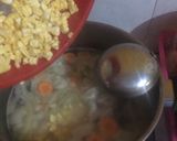 Foto langkah ke 4 dari resep Sup Ceker Ayam & Bakso.