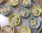 Foto del paso 7 de la receta: Muffin de frutos rojos (mora) con crumble,