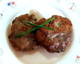 Foto del paso 5 de la receta: Filetes rusos al jengibre con salsa de cebolla y vino tinto