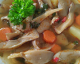 Zöldséges laska gomba leves recept fázis 3 fotója
