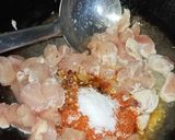 A picture of step 1 of Singaporean rice.