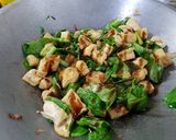 Foto langkah ke 3 dari resep Tumis Caisim Tahu.
