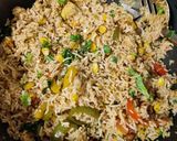 A picture of step 4 of Nasi goreng(vegetarian).