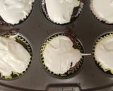 A picture of step 5 of Mini S’more Cheesecakes.