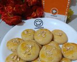 A picture of step 9 of Nan khatai (without oven).