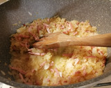 Foto del passaggio 2 della ricetta Risotto con zucca, gorgonzola, speck croccante e fonduta di gorgonzola