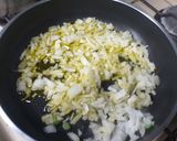 Foto del paso 1 de la receta: Tortilla de lechuga y algo más