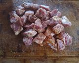 A picture of step 1 of Fried pork pieces.