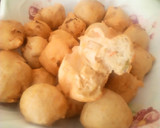 A picture of step 4 of Semovita balls.