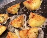 Foto del paso 2 de la receta: Pulpo a la plancha con patatas a las hierbas