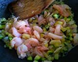 Foto del paso 4 de la receta: PENNE RIGATE Cubierto de Bechamel de Coco, relleno de gambas,