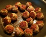 Olasz paradicsomos húsgombóc spagettivel recept fázis 3 fotója