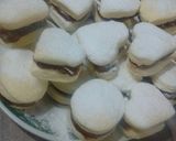 Foto del paso 5 de la receta: Alfajores de maizena en micoondas
