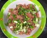 Hình bước làm 1 của món Cháo thịt bằm hạt sen