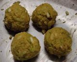 A picture of step 2 of Lauki koftay.