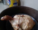 Foto langkah ke 1 dari resep Ayam ingkung panggang bumbu rujak.