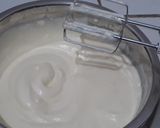 Foto langkah ke 5 dari resep Cup Cake Polos, Lembut banget.