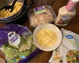 A picture of step 3 of Caesar Salad Pasta.