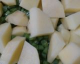 A picture of step 1 of French beans ki sabji.