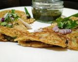 A picture of step 4 of Sprouts Oats Chilla.