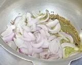 A picture of step 2 of Veg Soya chunk paneer pulav.