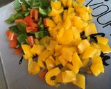 Une image de l'étape 2 de Dos de cabillaud aux poivrons multicolores et agrumes.