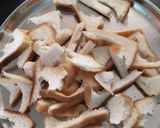 बची हुई ब्रेड के पोहे (Bachi hui bread ke pohe recipe in hindi) रेसिपी चरण 2 फोटो