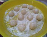 Foto langkah ke 3 dari resep Donat Montok (ditambah madu).