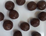 Foto langkah ke 3 dari resep Choco ball.