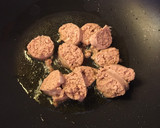Foto del passaggio 1 della ricetta Penne salsiccia e fagioli (vegan)