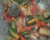 Foto langkah ke 2 dari resep Ikan Asin Masak Santan.