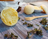 Foto del paso 4 de la receta: Pan 🥖de queso 🧀 y ajo 🧄