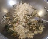 कांदा पात झुणका (Kanda Pat Zunka Recipe In Marathi) रेसिपी स्टेप 2 फोटो 