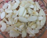 A picture of step 1 of Water chestnut Salad 🥗.