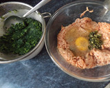 Foto del paso 1 de la receta: Albóndigas muy tiernas de pollo y espinacas