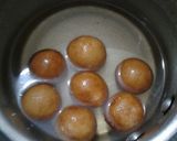 A picture of step 5 of Bread Gulab Jamun.