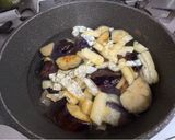 A picture of step 3 of Aubergine Miso Soup.