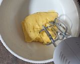 Foto langkah ke 1 dari resep Butter cream dari mentega kuning (lembut).