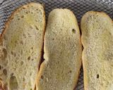 Foto del paso 1 de la receta: Tosta de pimientos con su pilpil y gulas en TMX