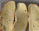 Foto del paso 1 de la receta: Tosta de pimientos con su pilpil y gulas en TMX