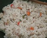 Foto langkah ke 3 dari resep Nasi goreng cumi daun jeruk.