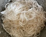 Hình bước làm 1 của món Xôi Cốm Sen Dừa