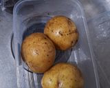 Foto langkah ke 1 dari resep Potato Wedges.