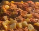 Foto do passo 2 de Frango no forno 🍗 com batatas 🥔