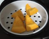 Foto langkah ke 1 dari resep Mpasi 6 bulan : pure kabocha.