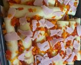 Foto del paso 3 de la receta: Canelones rellenos de pechuga, salami genoa, tocineta y queso cheddar